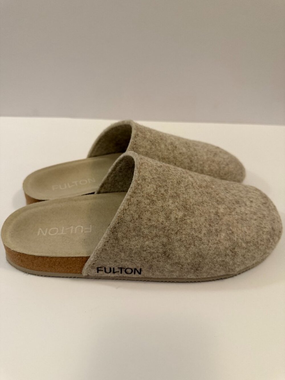 Fulton The House Shoe Wool Felt Cork Slippers Beige Mens 9
